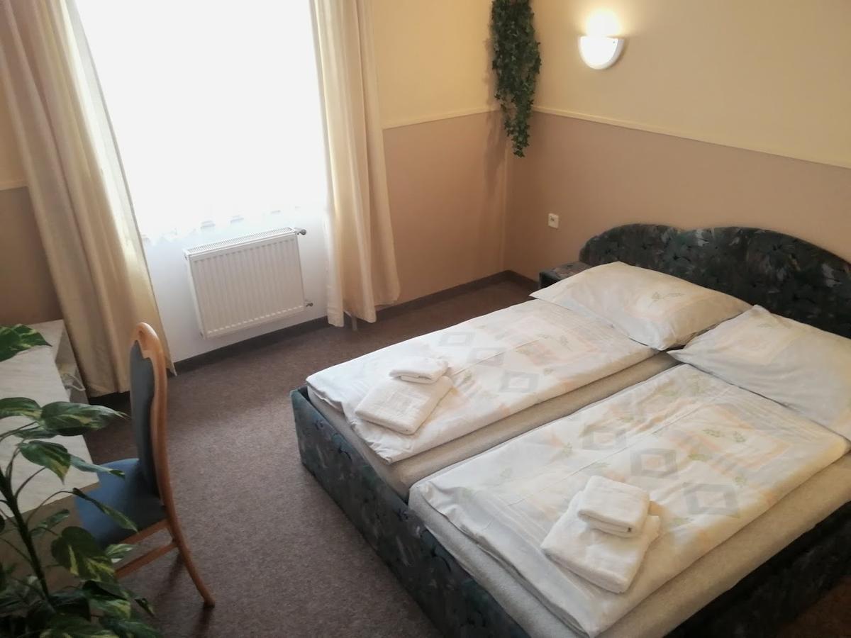 Hotel Wertheim Prague Extérieur photo